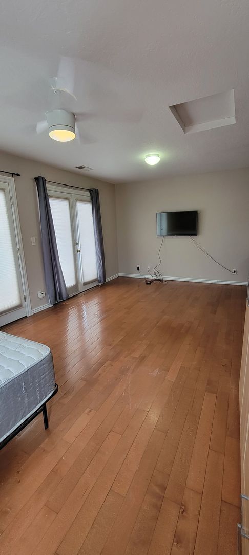 1 bed, 1 bath, $1,395