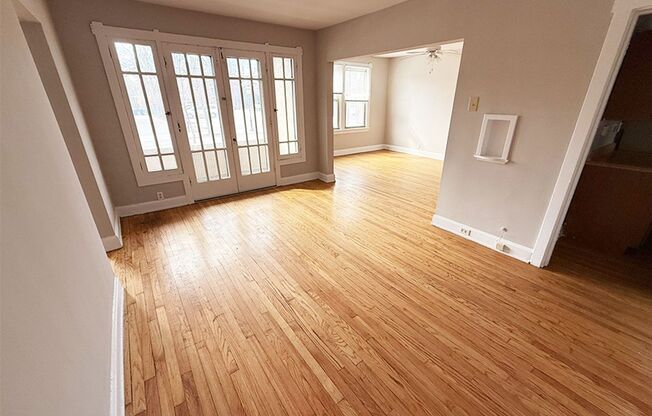 2 beds, 1 bath, 850 sqft, $1,595, Unit 420-15