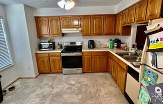 3 beds, 2.5 baths, $1,995