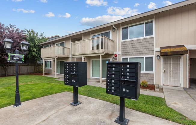 Pacific Manor Apartments