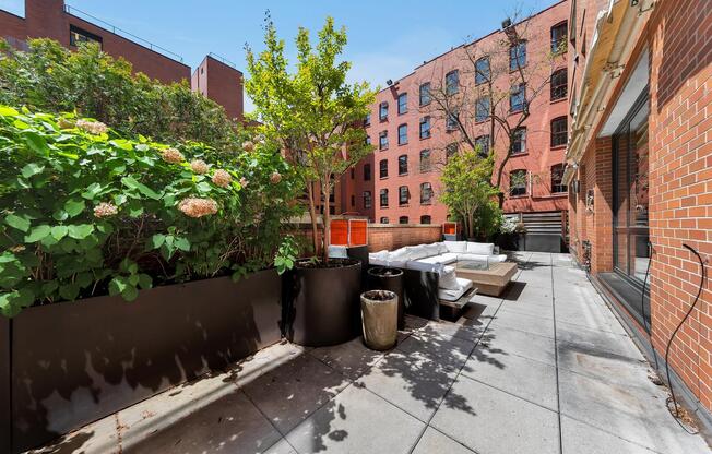 2 beds, 2 baths, 1,275 sqft, $10,000, Unit 2-G
