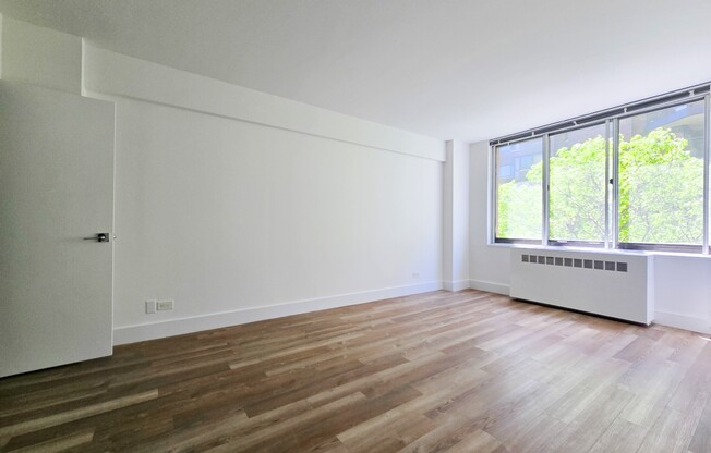 2 beds, 2 baths, 1,005 sqft, $7,995, Unit 4E