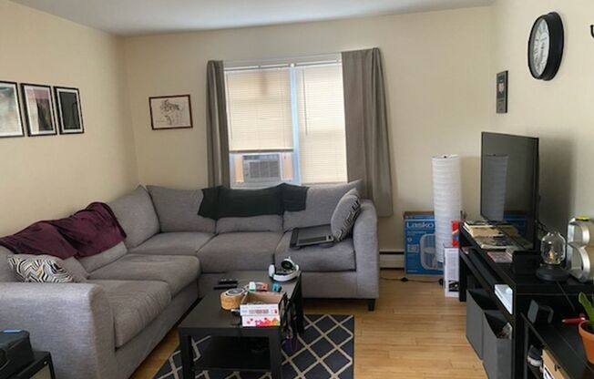 1004 Pleasant
