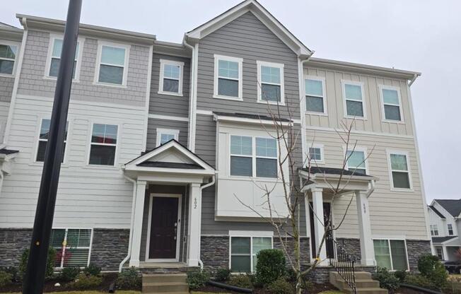 716 GIMARI DR