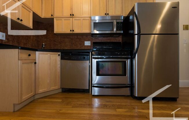 HOT BROOKLINE LISTING!!!!!