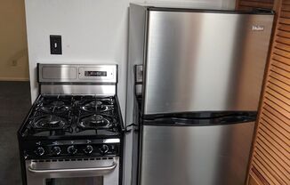 1 bed, 1 bath, $1,400, Unit UNIT B