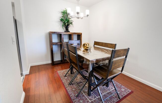 1 bed, 1 bath, $1,395, Unit UNIT 1037
