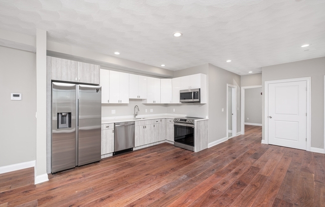 121 ADDISON