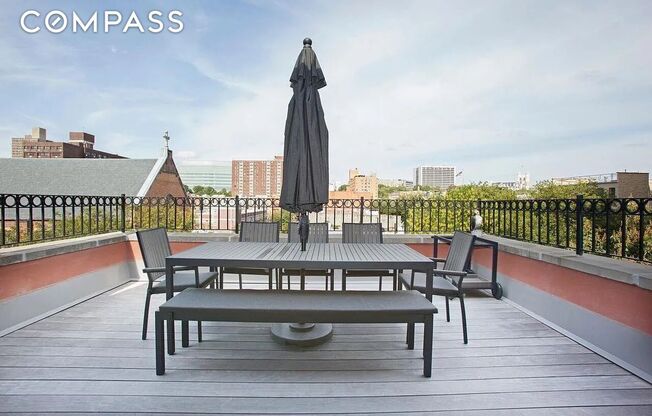 201 W 134 ST