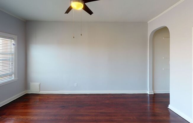 Arwyn Manor Apartments...New York Style..Newly Remodeled Apartments...Hardwood Floors! CALL NOW!