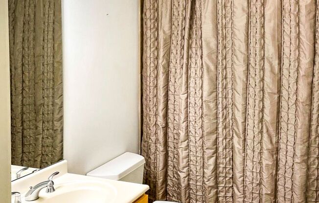 2 beds, 2 baths, $2,499, Unit 2105