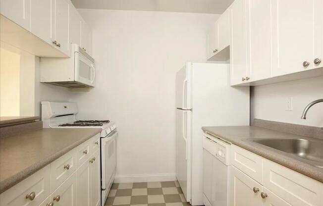 1 bed, 1 bath, 600 sqft, $4,250, Unit 317