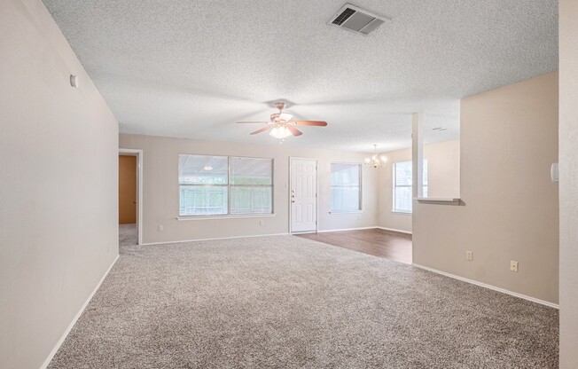 3 Bedroom, 2 Bath Home in North Austin, Scofield Farms