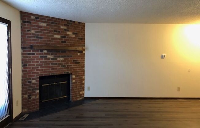 1 bed, 1 bath, $1,450, Unit Unit 01