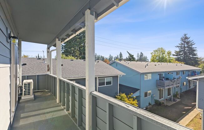 2 beds, 1 bath, 840 sqft, $1,350, Unit 691