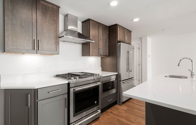 26 Hichborn Apartments