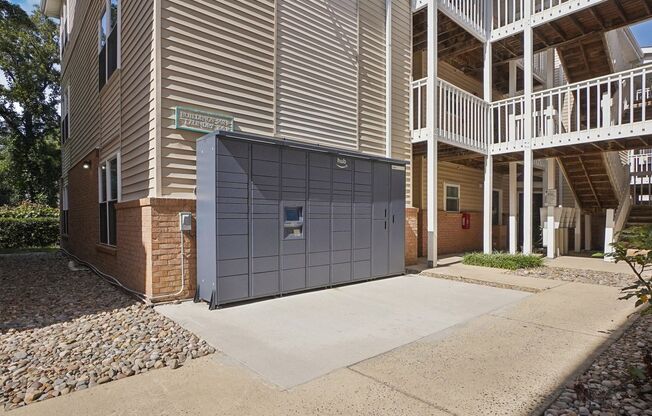 Poplar Manor Apartments