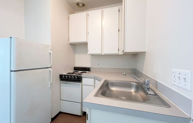 Studio, 1 bath, 265 sqft, $1,025, Unit 0709-116