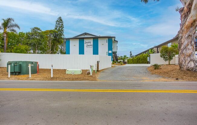 951 N VULCAN AVE
