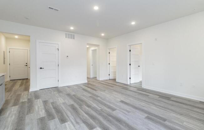 913 S 51 ST