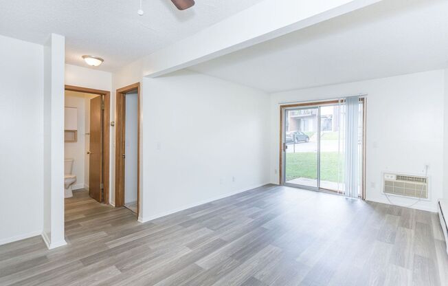 1 bed, 1 bath, 600 sqft, $1,025, Unit 12561