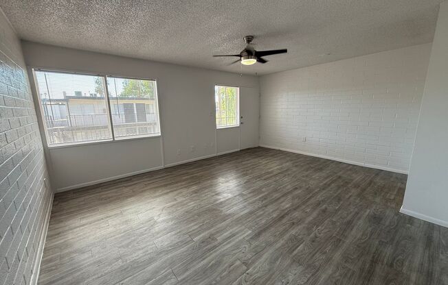 1 bed, 1 bath, 627 sqft, $800, Unit 221