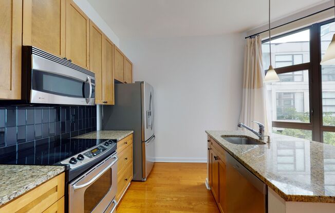 Court 6 Uptown Condo: Walk to First Ward Park, Light Rail, Stunning Views, Furnished & Bright!