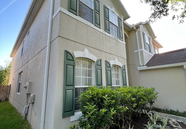 10057 SAVANNAH BLF LN