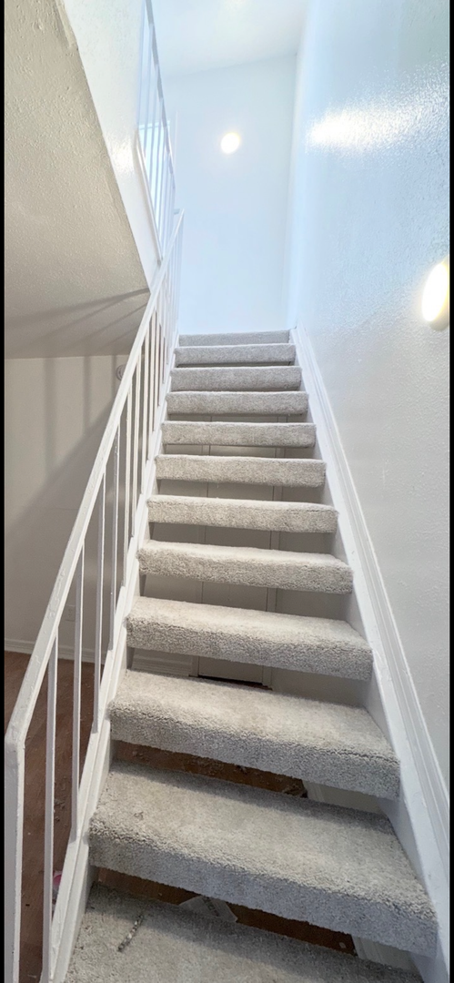 2 beds, 1.5 baths, $900, Unit # 1615