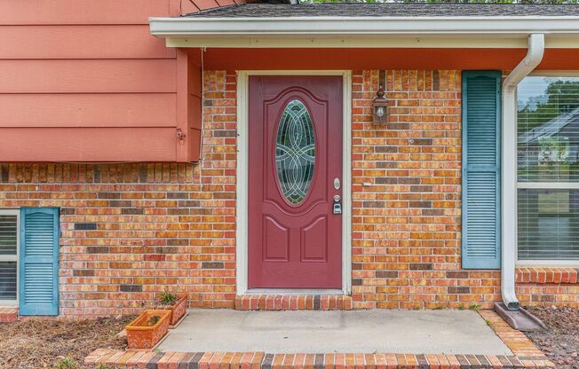 4 Bedroom in Shalimar!