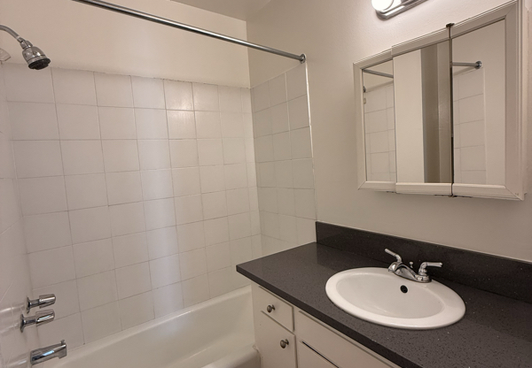 1436 S Shenandoah St 202