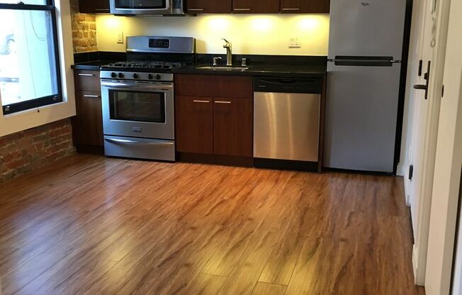 920 Montgomery