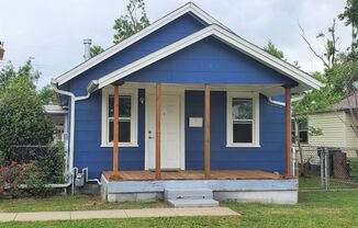 2 Bed 1 Bath 1 Car Detached Garage in the Fox Sub Addition SW OKC