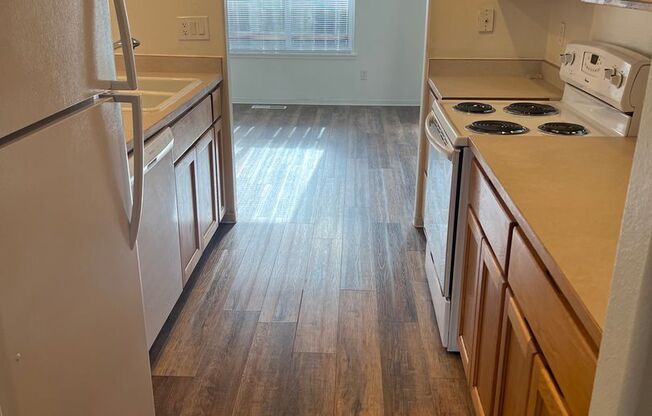 Lovely 3 bedroom, 2.5 bath home with laundry, near schools