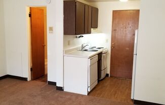 Studio, 1 bath, 350 sqft, $999, Unit 126-3C