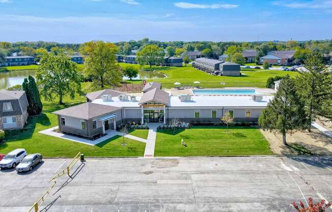 Acclaim at Hinsdale Lake