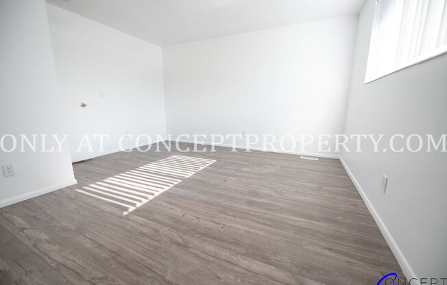 2 beds, 1 bath, 935 sqft, $1,399, Unit 15