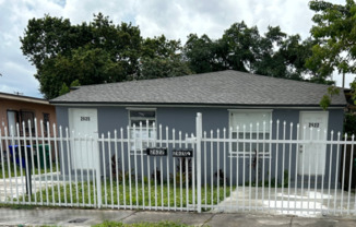 2620 NW 35th St