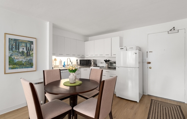 1 bed, 1 bath, 495 sqft, $2,750, Unit 410