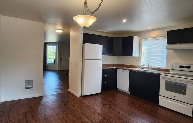 Beautiful 2 Bedroom, 1.5 Bath Townhouse Style Apartment, Monroe $2250.00 per/mo