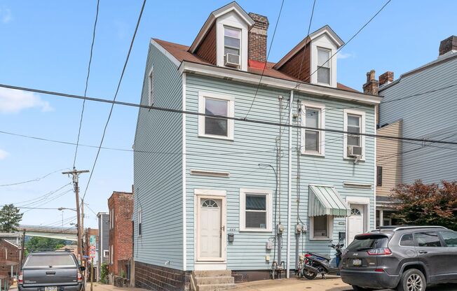 2 bed 1 bath with fresh updates - great location, fenced in yard