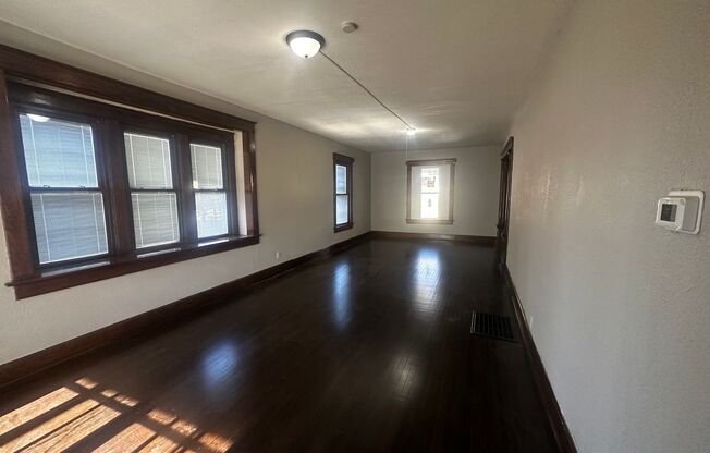 3 beds, 1 bath, $1,600