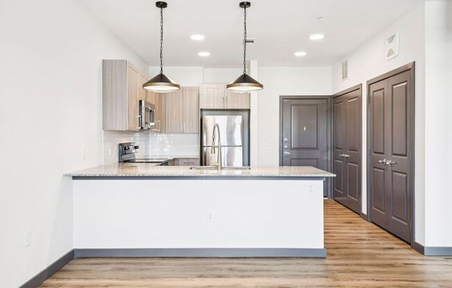 1 bed, 1 bath, 674 sqft, $1,099, Unit 5221