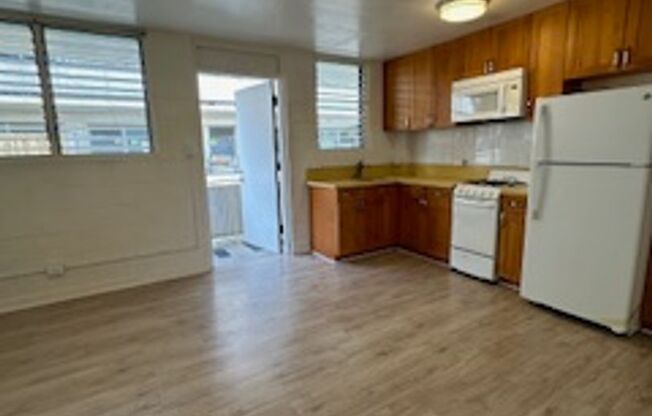 1 bed, 1 bath, 485 sqft, $1,500, Unit 7