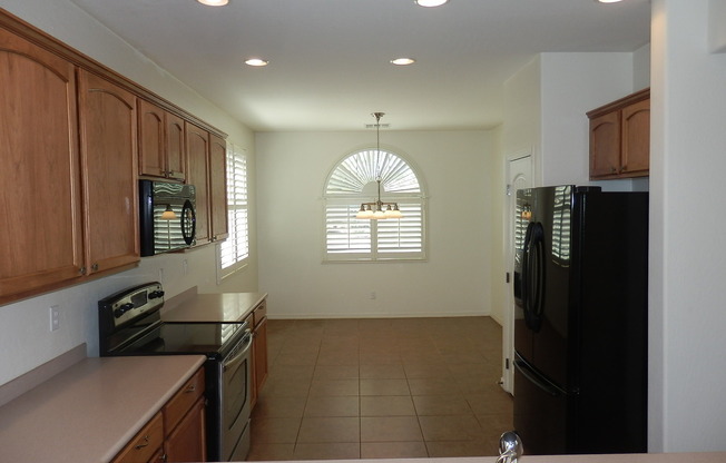 Move In ready home in Power Ranch!