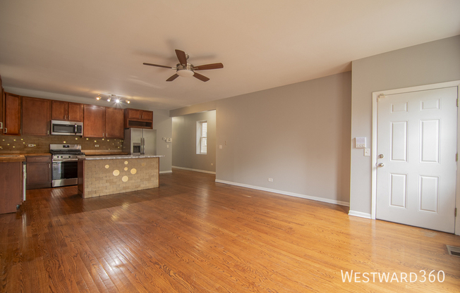 2328 W WASHINGTON BLVD