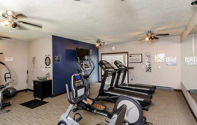 Modern Fitness Center at Creekstone Falls, Sioux Falls