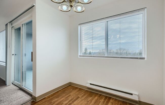 1 bed, 1 bath, 700 sqft, $1,495, Unit Unit 114