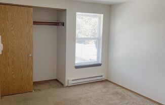 2 beds, 1 bath, $1,615, Unit 18