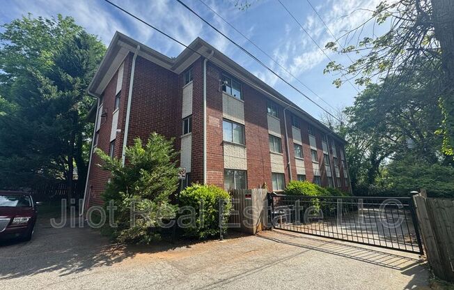 496 HOLDERNESS ST SW